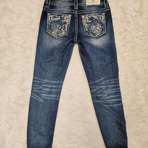 Miss Me Women's Blue Embroidery Distressed Mid Rise Ankle Skinny Jeans Size 26 - Picture 4 of 12